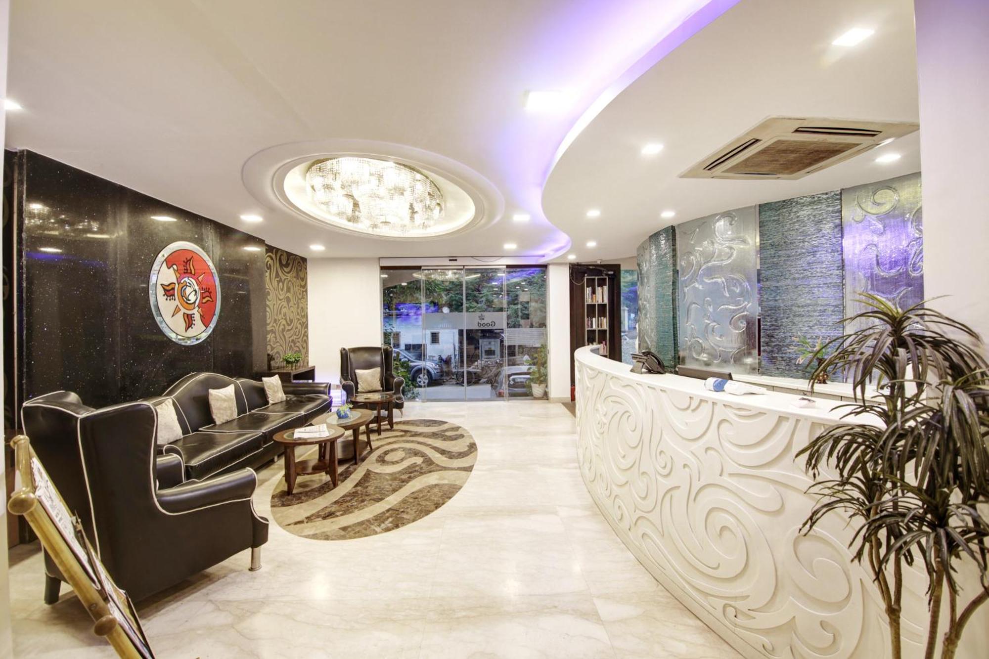 Hotel Good Times Near Ganga Ram Hospital And Karol Bagh Metro Delhi  Exterior photo