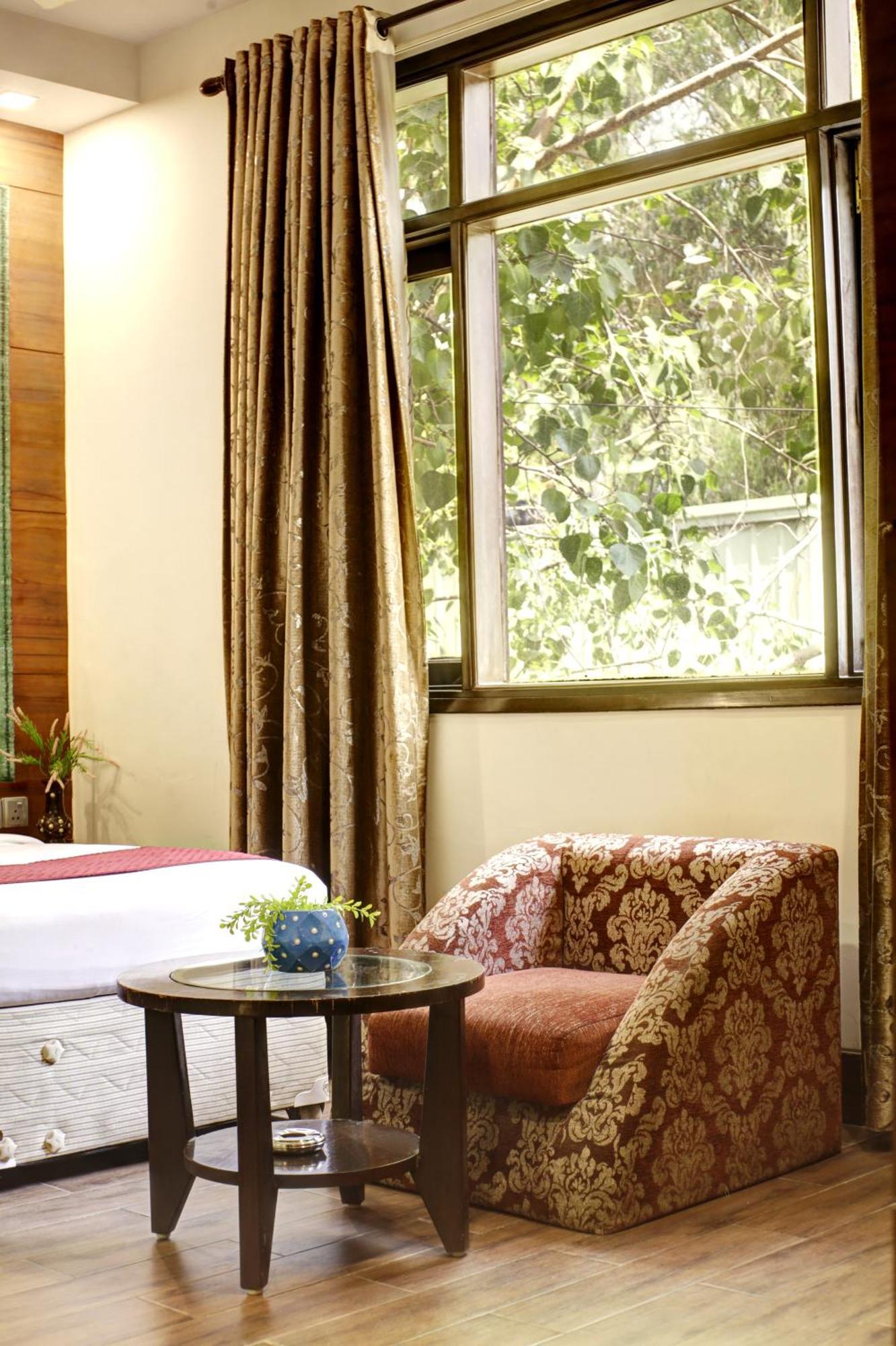 Hotel Good Times Near Ganga Ram Hospital And Karol Bagh Metro Delhi  Exterior photo