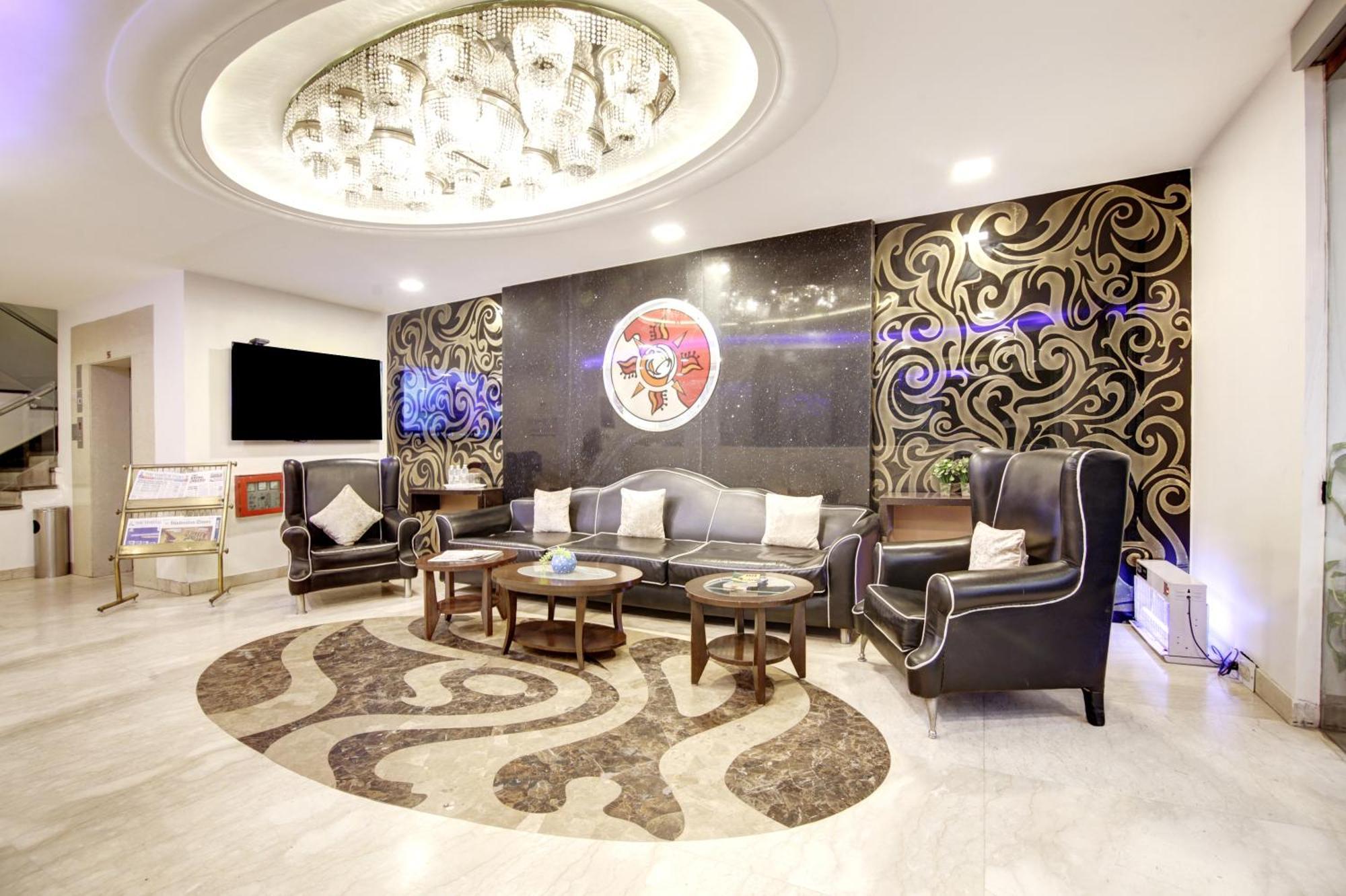 Hotel Good Times Near Ganga Ram Hospital And Karol Bagh Metro Delhi  Exterior photo