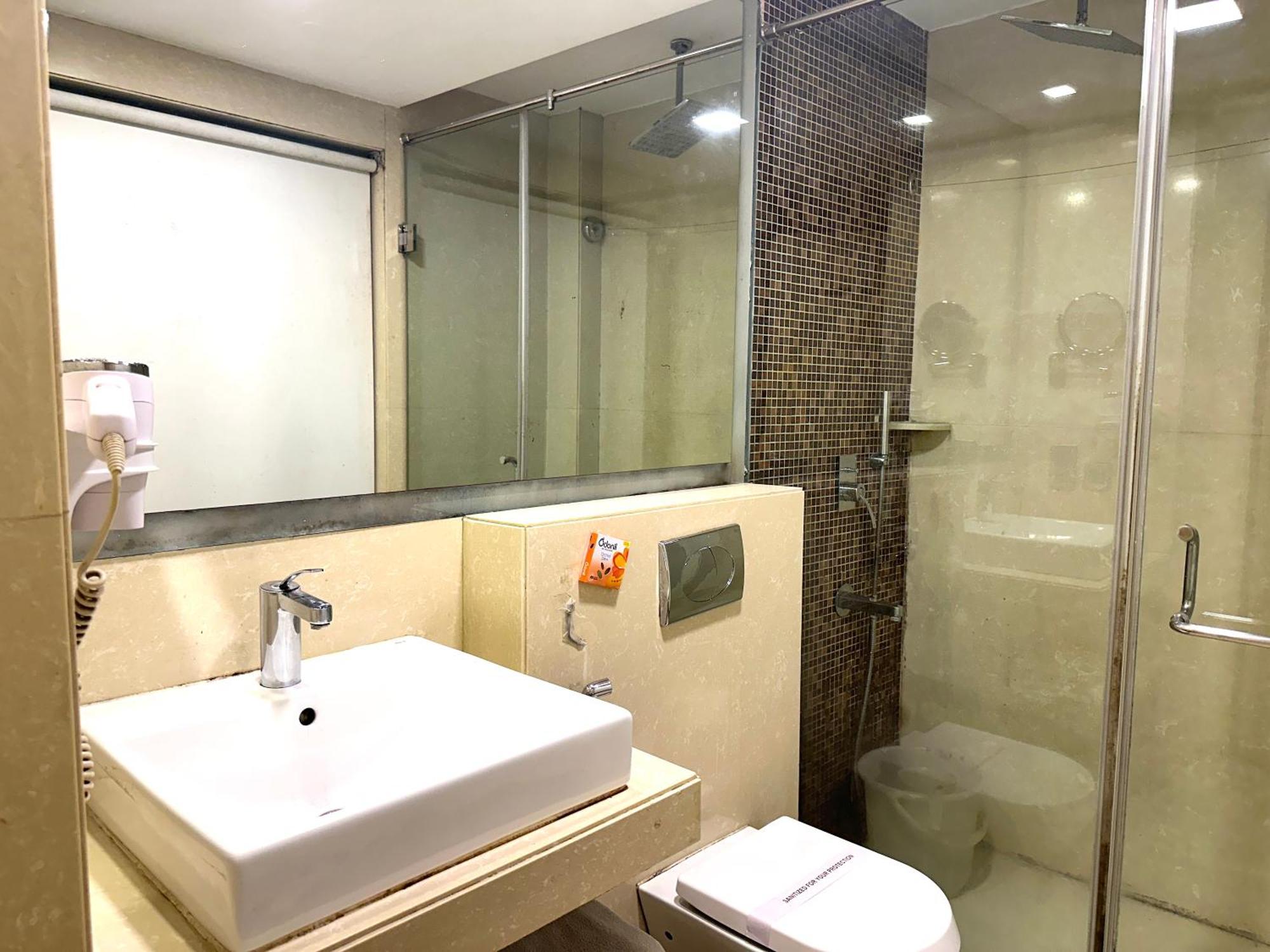Hotel Good Times Near Ganga Ram Hospital And Karol Bagh Metro Delhi  Exterior photo
